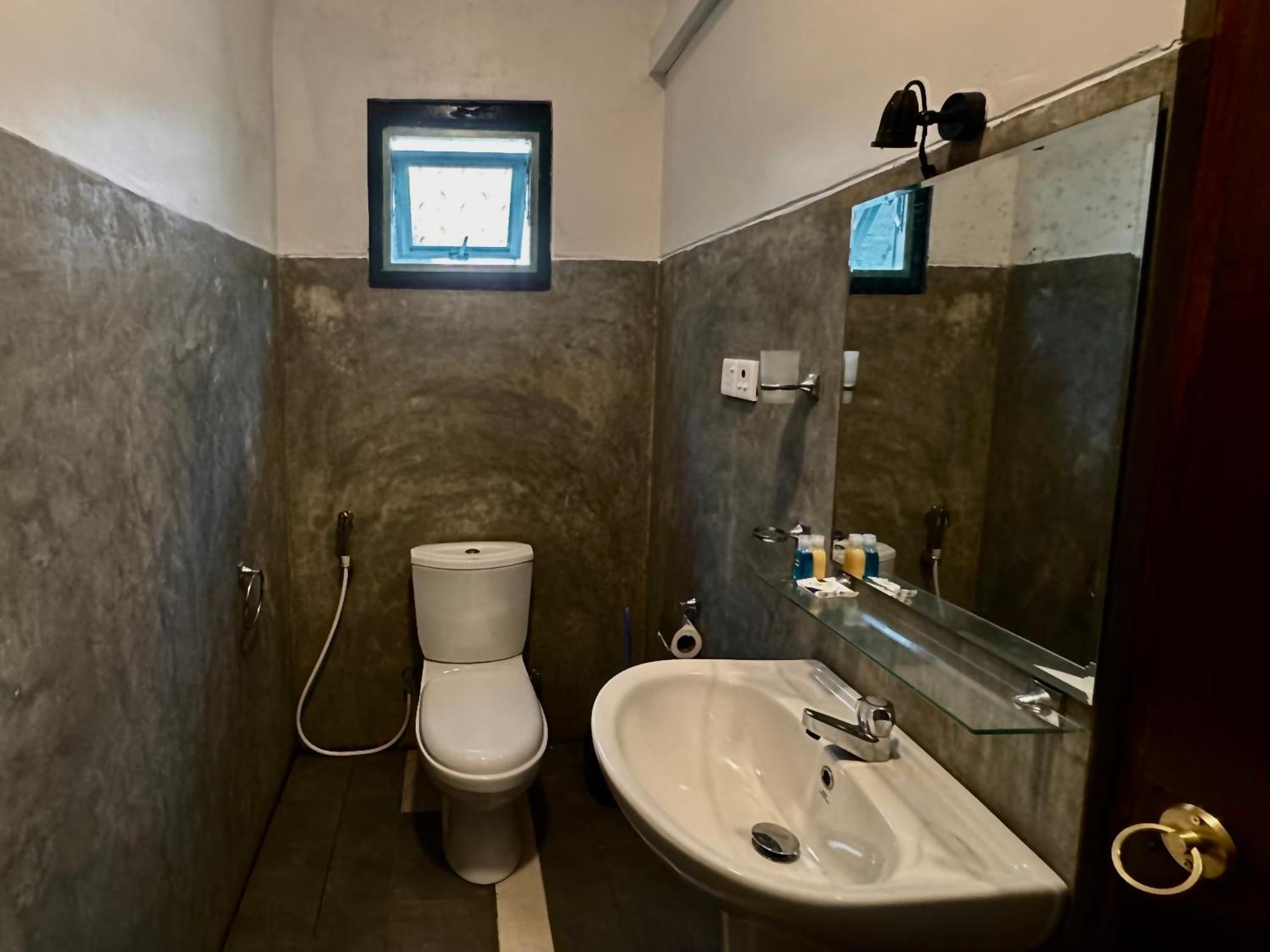 Neo Bay Hotel Weligama Luaran gambar