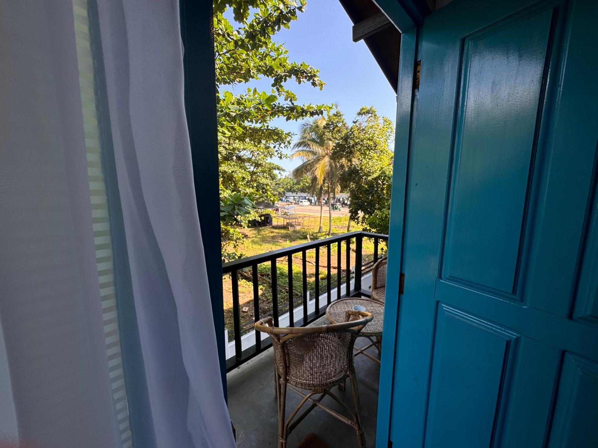 Neo Bay Hotel Weligama Luaran gambar