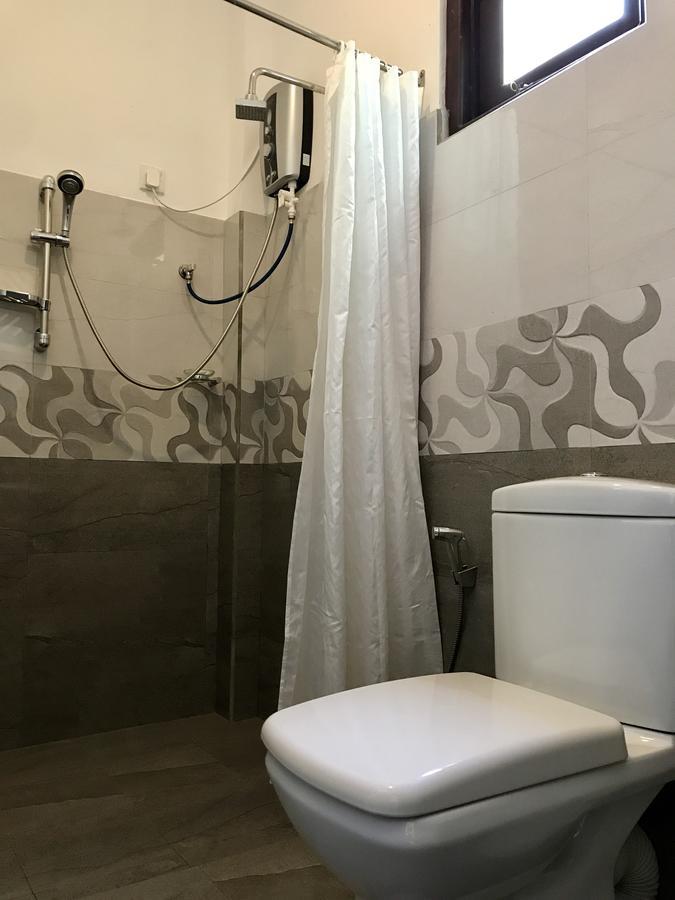 Neo Bay Hotel Weligama Luaran gambar
